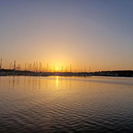 46 Ile Paradise Vue Port شقة